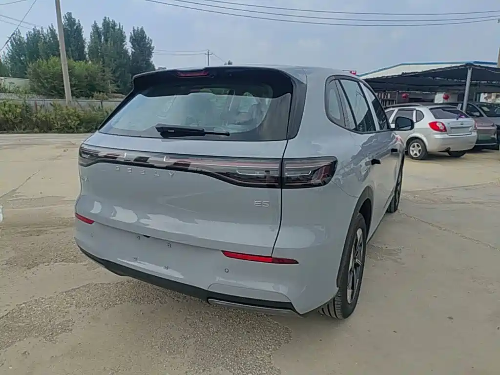 Geely Galaxy Galaxy E5 2026 2026 530km Voyager Edition