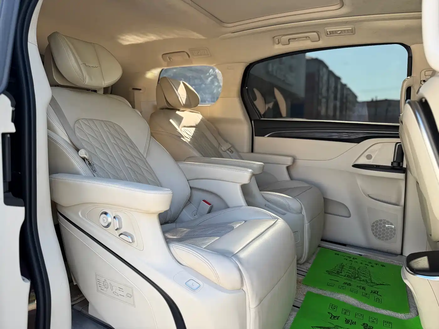 Buick GL8 2021 Avenir Aivia 6-Seater Elite Edition фото 6