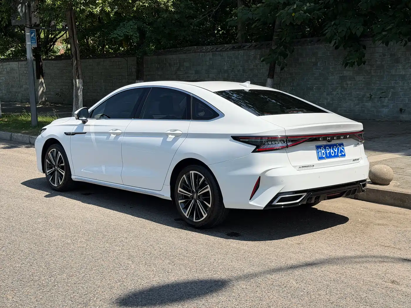 CHERY ARRIZO 8