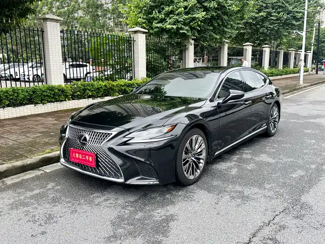  Lexus Lexus LS 2018 500h Executive Edition China V