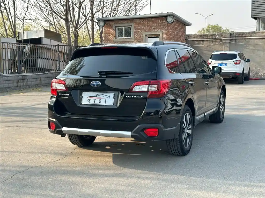 SUBARU OUTBACK