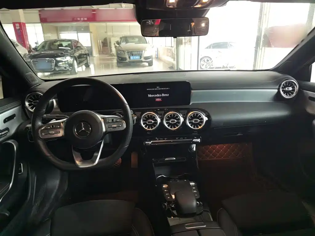 MERCEDES-BENZ CLASS A