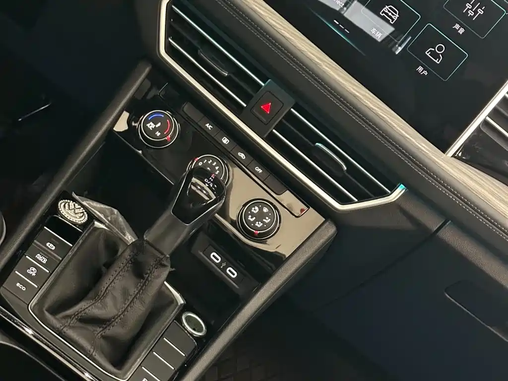 Volkswagen Sagitar 2023 280TSI DSG Beyond Lite фото 20