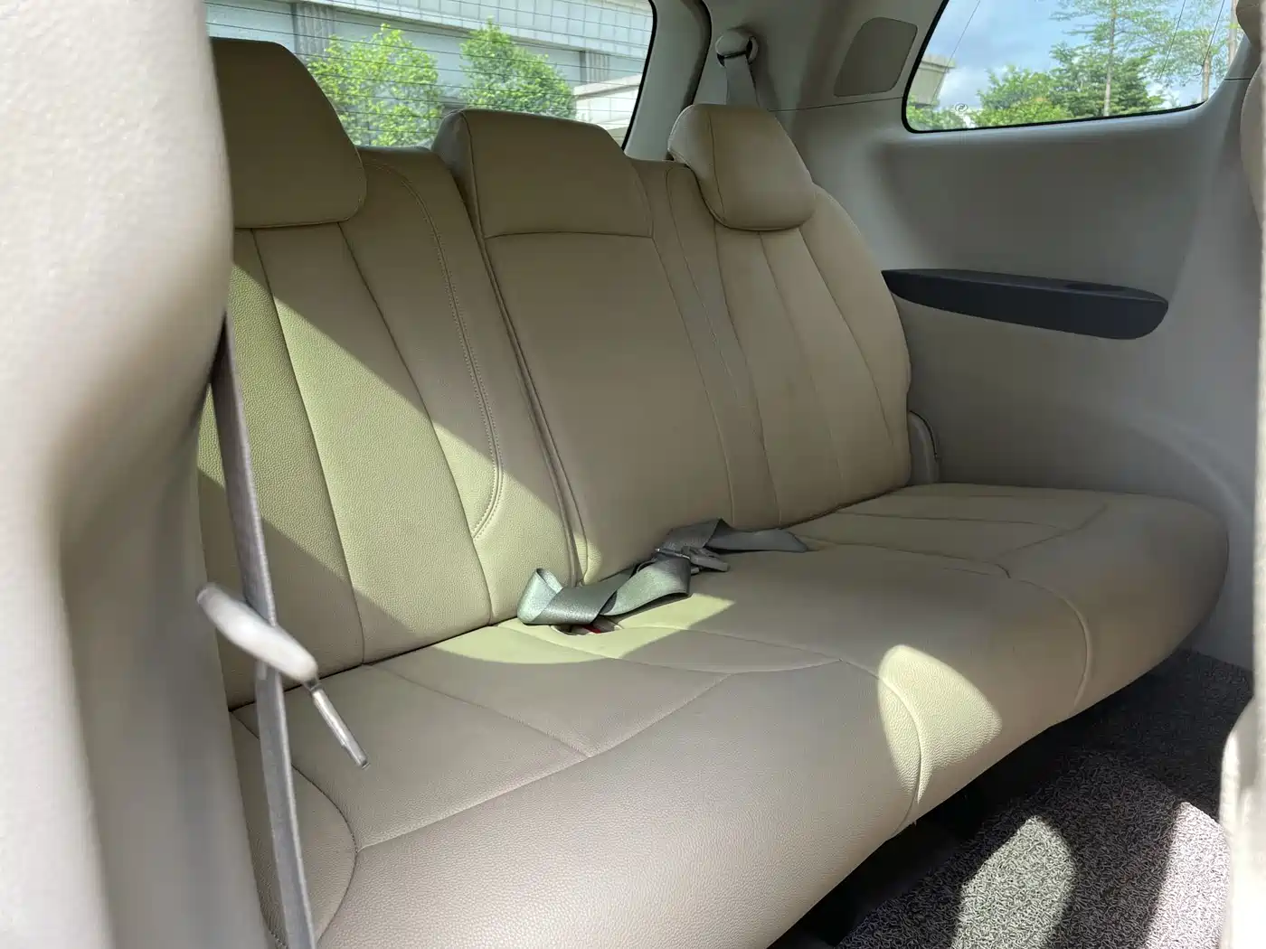 Buick GL8 2014 2.4L CT Luxury Business Comfort фото 7