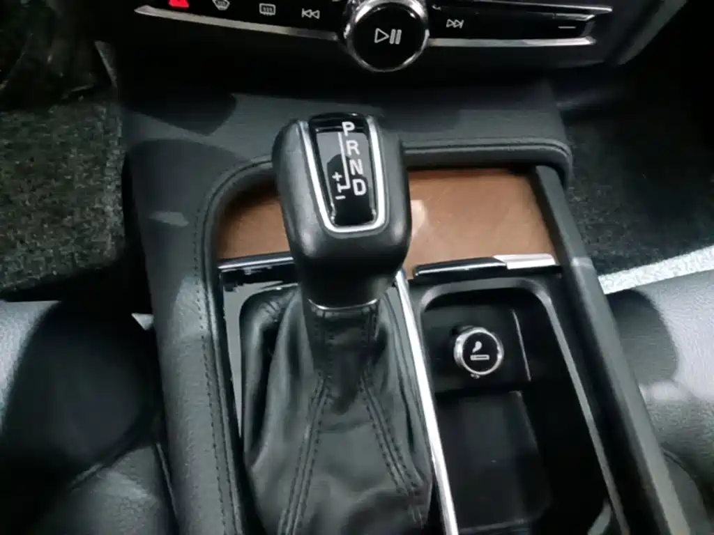 Фото 14 - Volvo S90