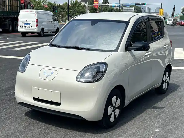 Wuling Hongguang MINI EV Четырёхдверный, Продвинутая, 4-е поколение