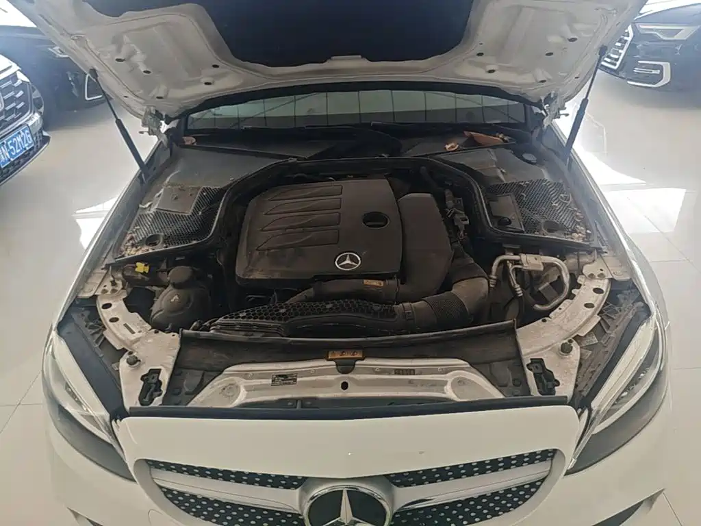 Фото 20 - Mercedes-Benz C-Class