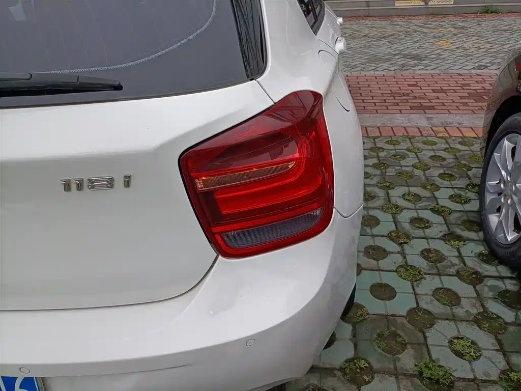 BMW 1 Series (Import) 2013 Facelift 118i Leading Model фото 8