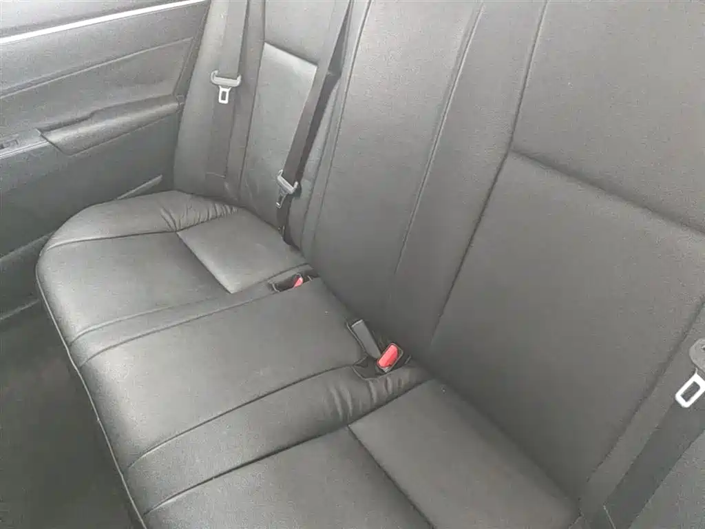 Toyota Corolla 2014 1.6L CVT GL фото 17