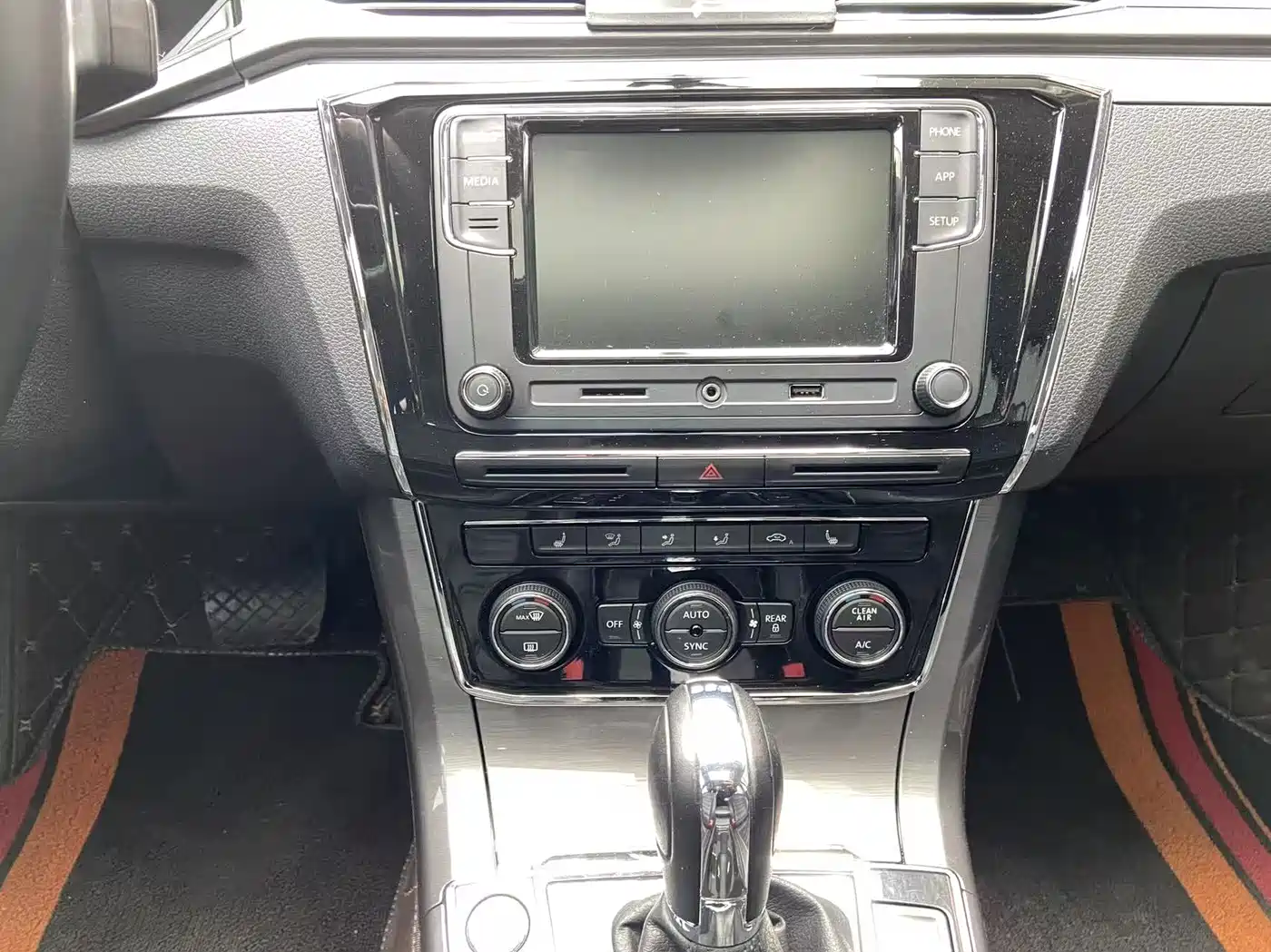 Volkswagen Passat 2017 330TSI DSG Prestige фото 11