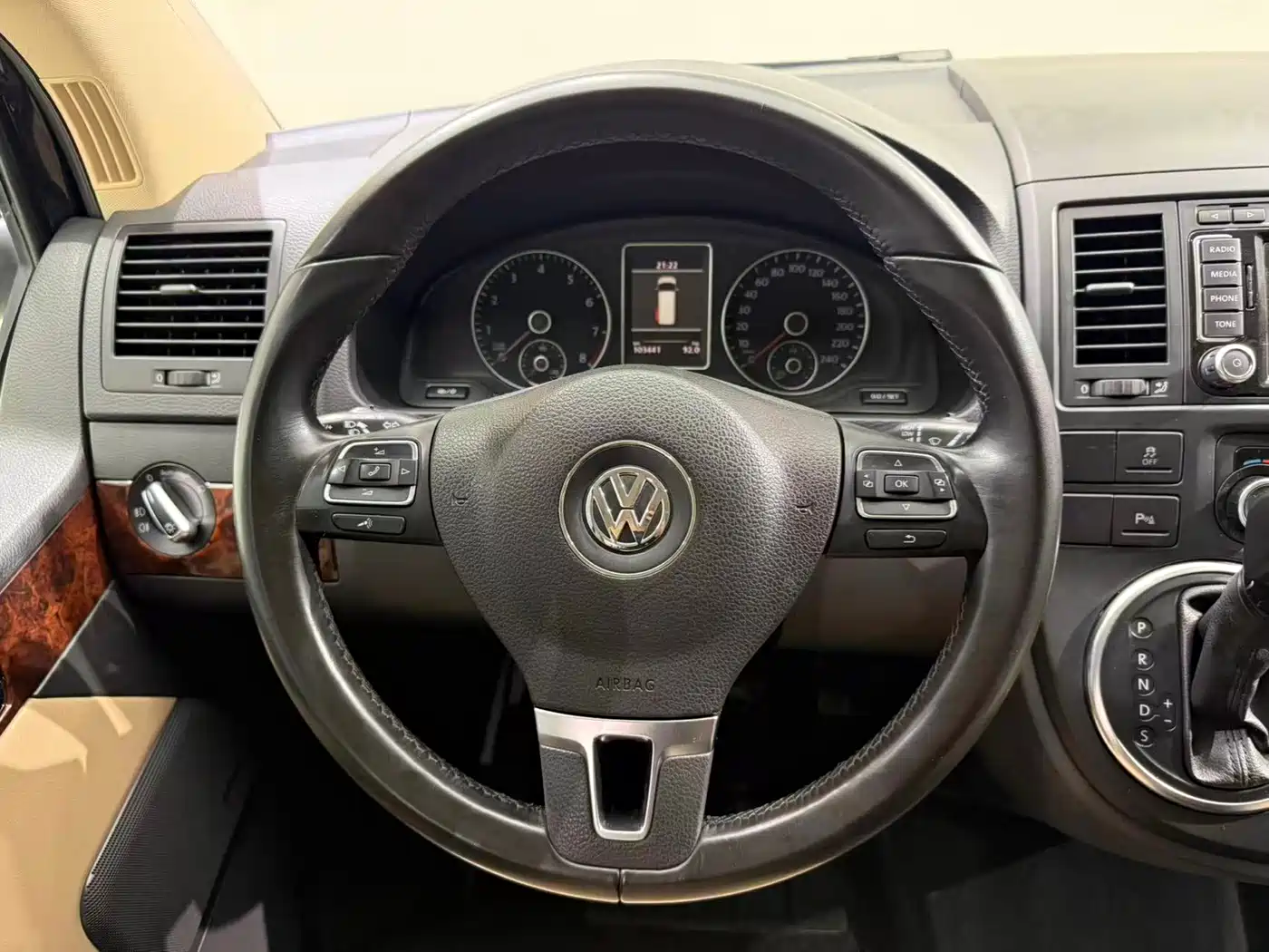Volkswagen Multivan 2016 2012 2.0TSI 4WD Premium