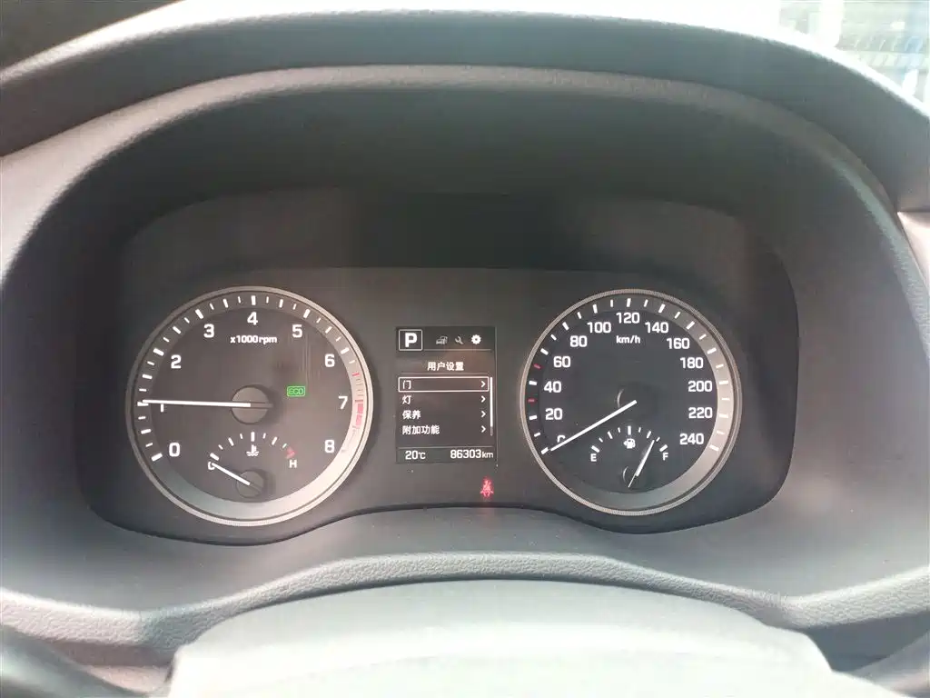 Hyundai Tucson 2015 1.6T Dual Clutch 2WD Smart фото 8