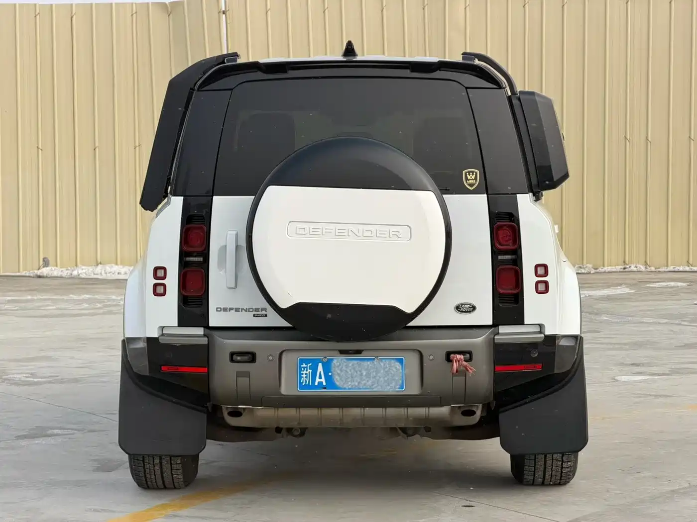 Land Rover Defender 2023 Model 110 3.0T P400 X-DYNAMIC HSE фото 5