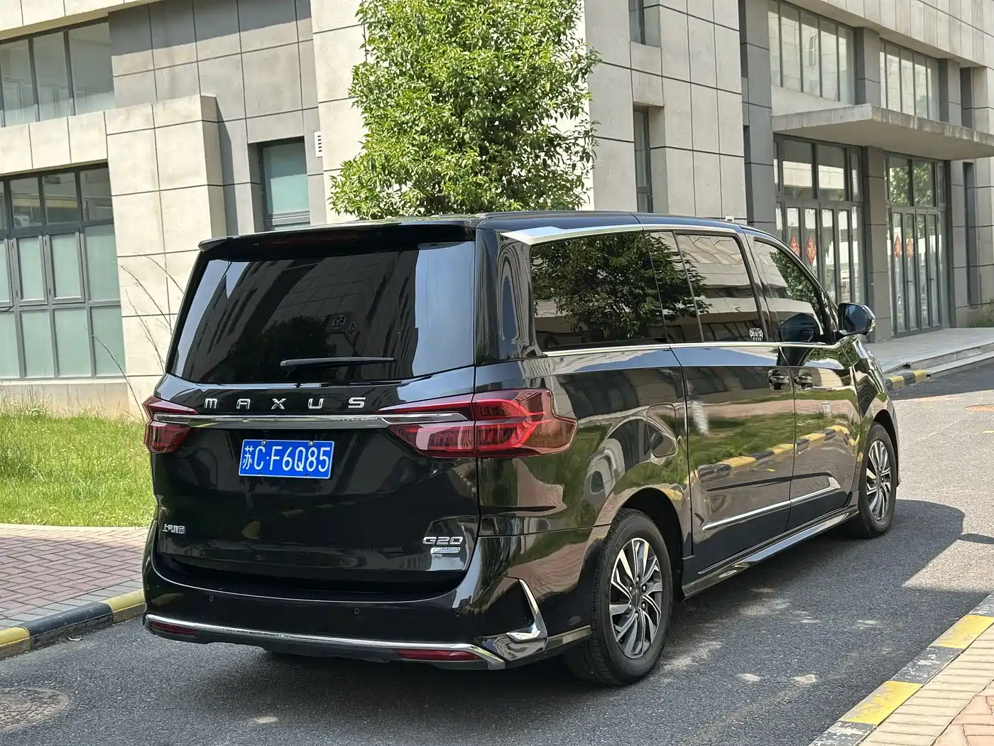 SAIC Maxus Maxus G20 2021 PLUS 2.0T Diesel Automatic Luxury Edition фото 4
