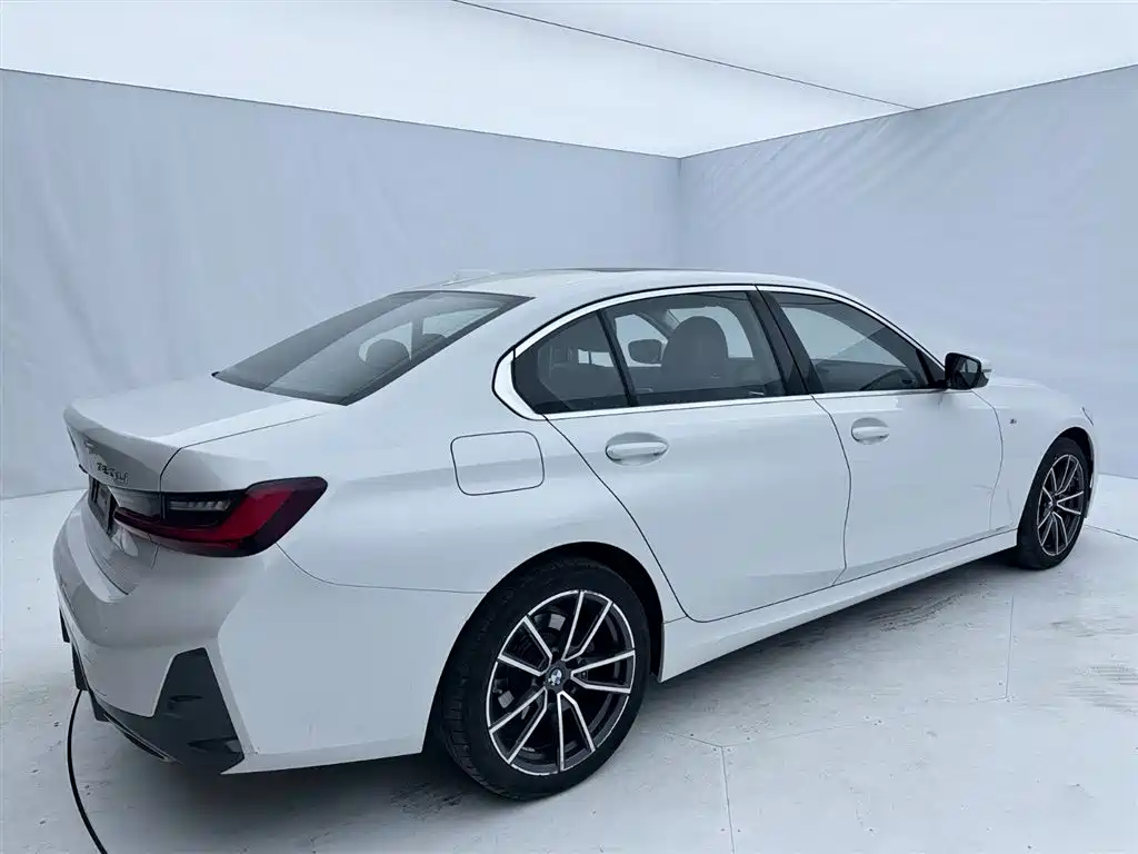 BMW 3 Series 2023 320Li M Sport Package фото 7