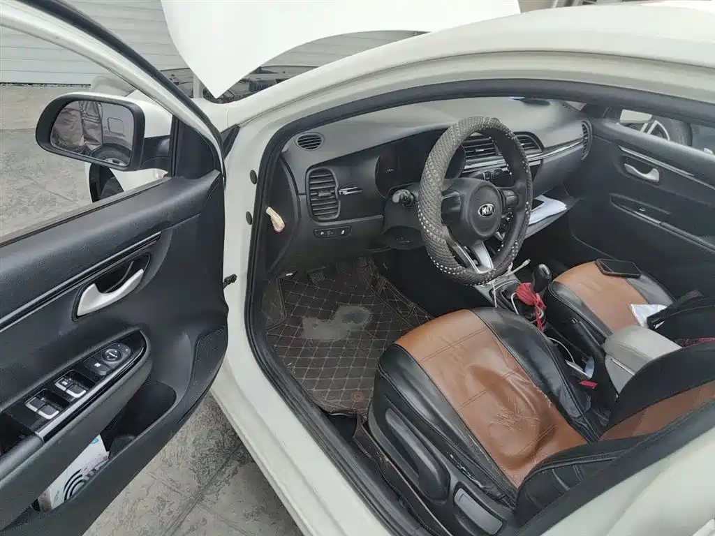 Kia K2 2017 Sedan 1.4L MT 15th Anniversary Special Edition GLS фото 14
