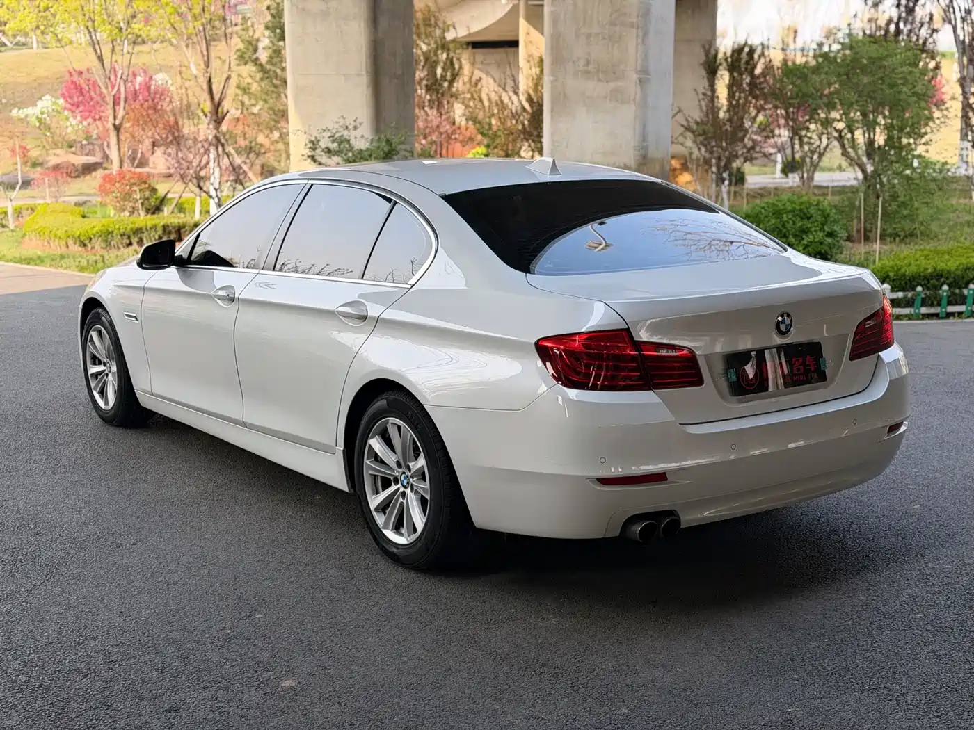 BMW 5 Series 2017 520Li Classic Edition фото 7