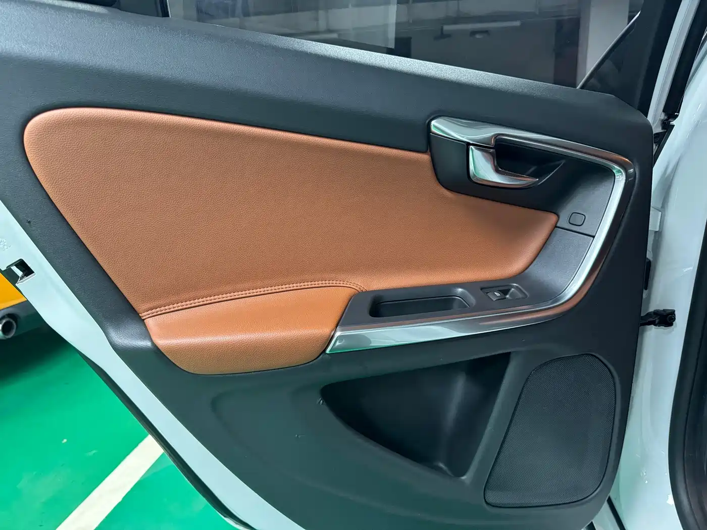 Volvo V60 2014 2014 Model Year Facelift T5 Inscription