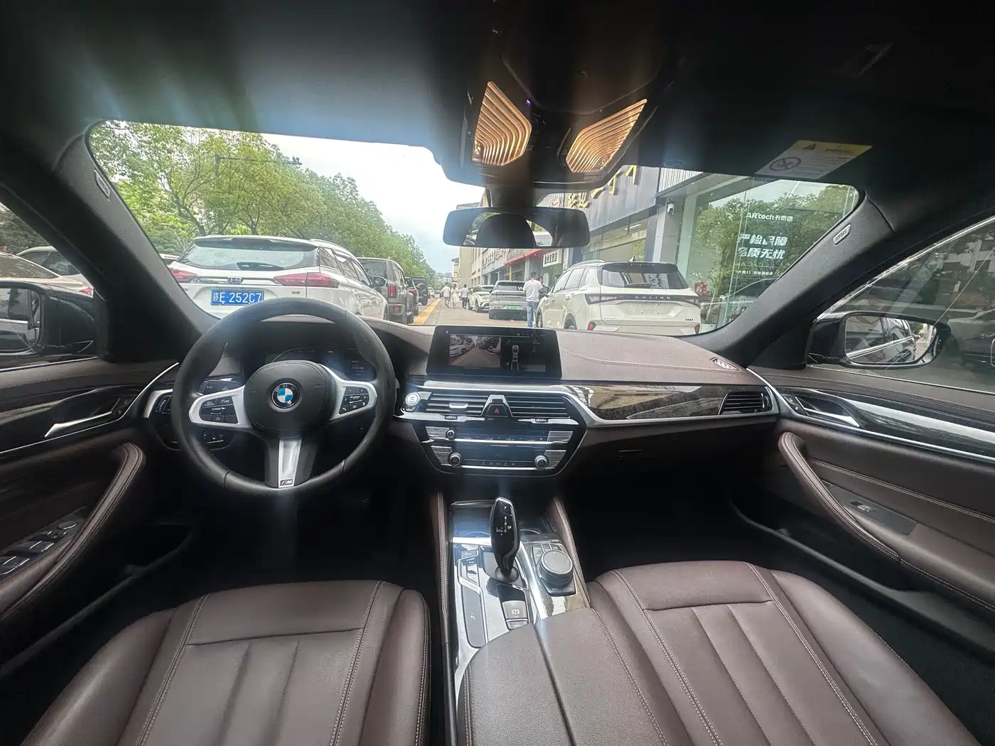 BMW 5 Series 2020 525Li M Sport Package фото 4