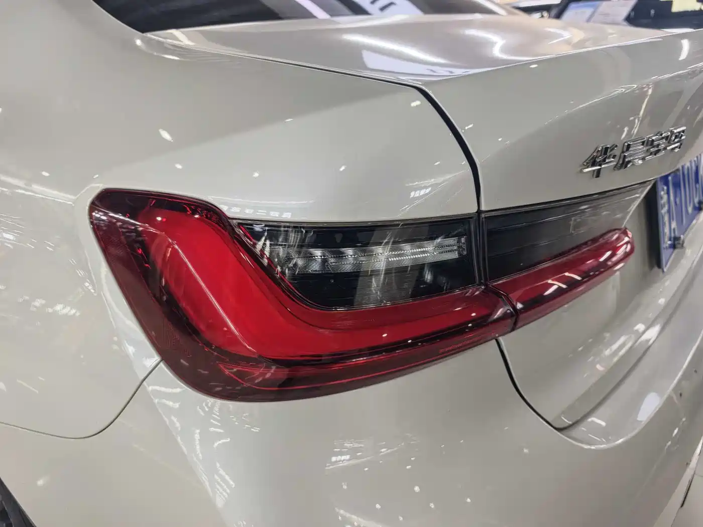 BMW 3 Series 2023 325i M Sport Package фото 8