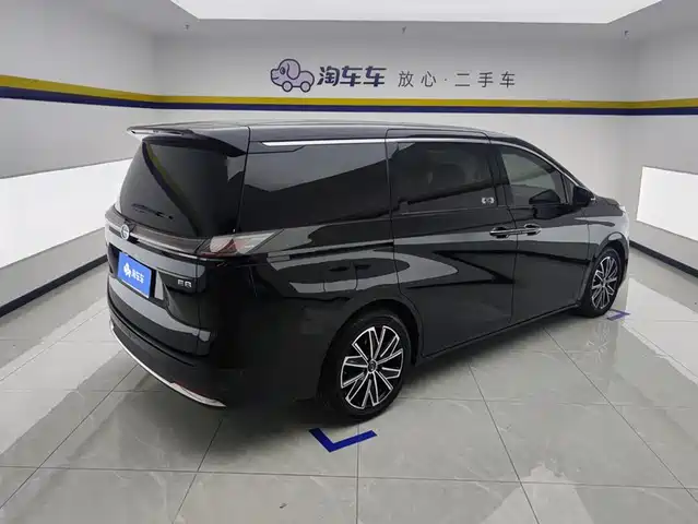 GAC Trumpchi Trumpchi E8 2024 Glory Series 2.0L Glory Edition — фото 3