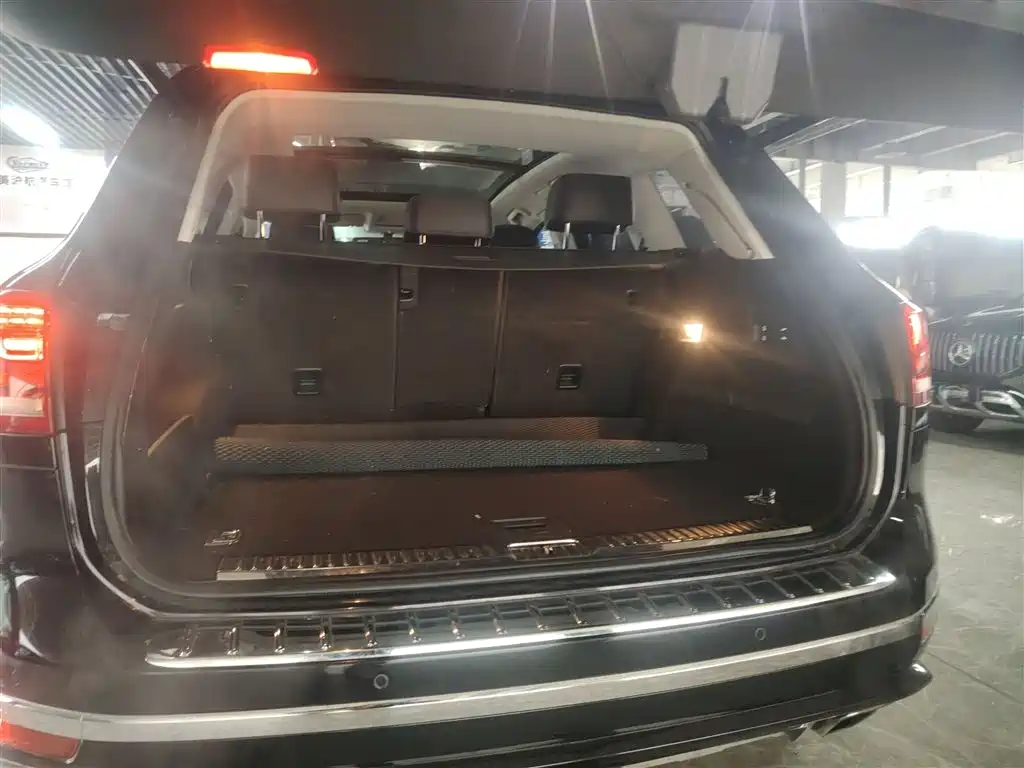Volkswagen Touareg 2017 3.0TSI Explorer Edition фото 19