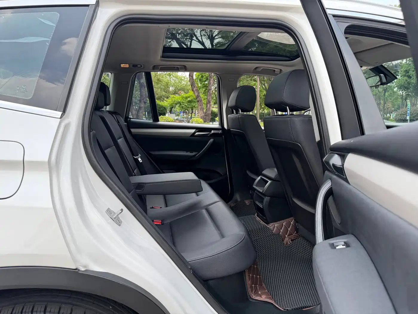 BMW X3 (Import) 2014 xDrive20i Leading фото 18