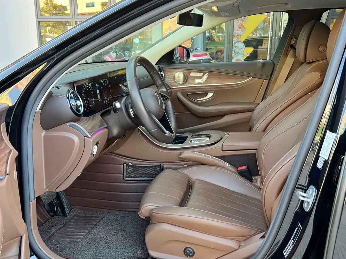 Mercedes-Benz E-Class 2021 E 300 L Sport Luxury Edition фото 7