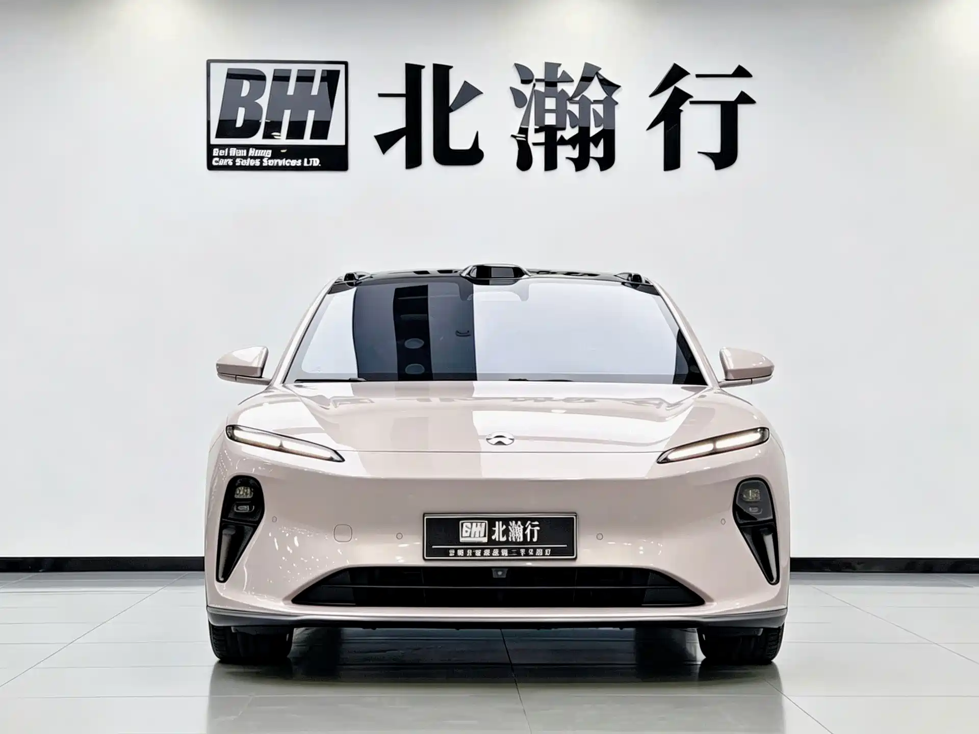 Фото 2 - NIO ET5T