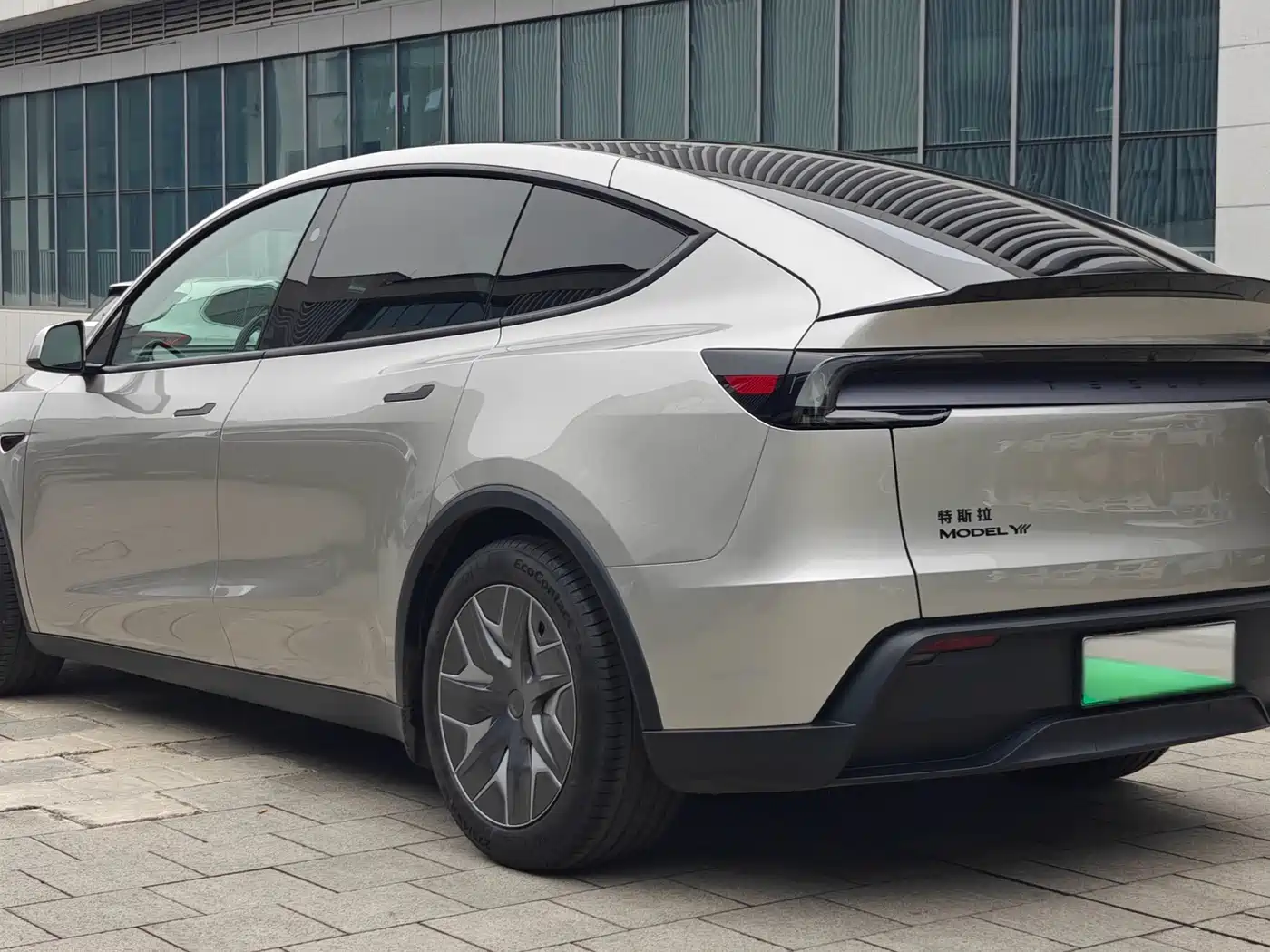 Tesla Model Y 2026 2026 Long Range All-Wheel Drive