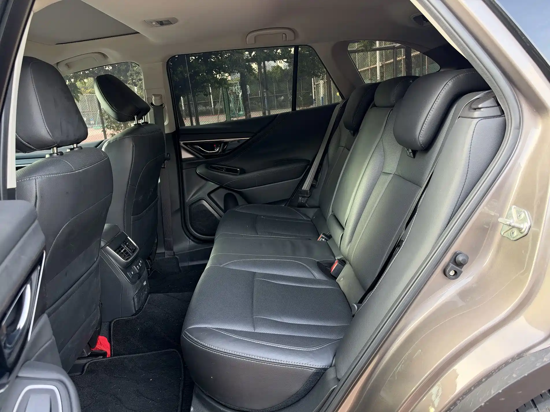 Фото 16 - Subaru Outback