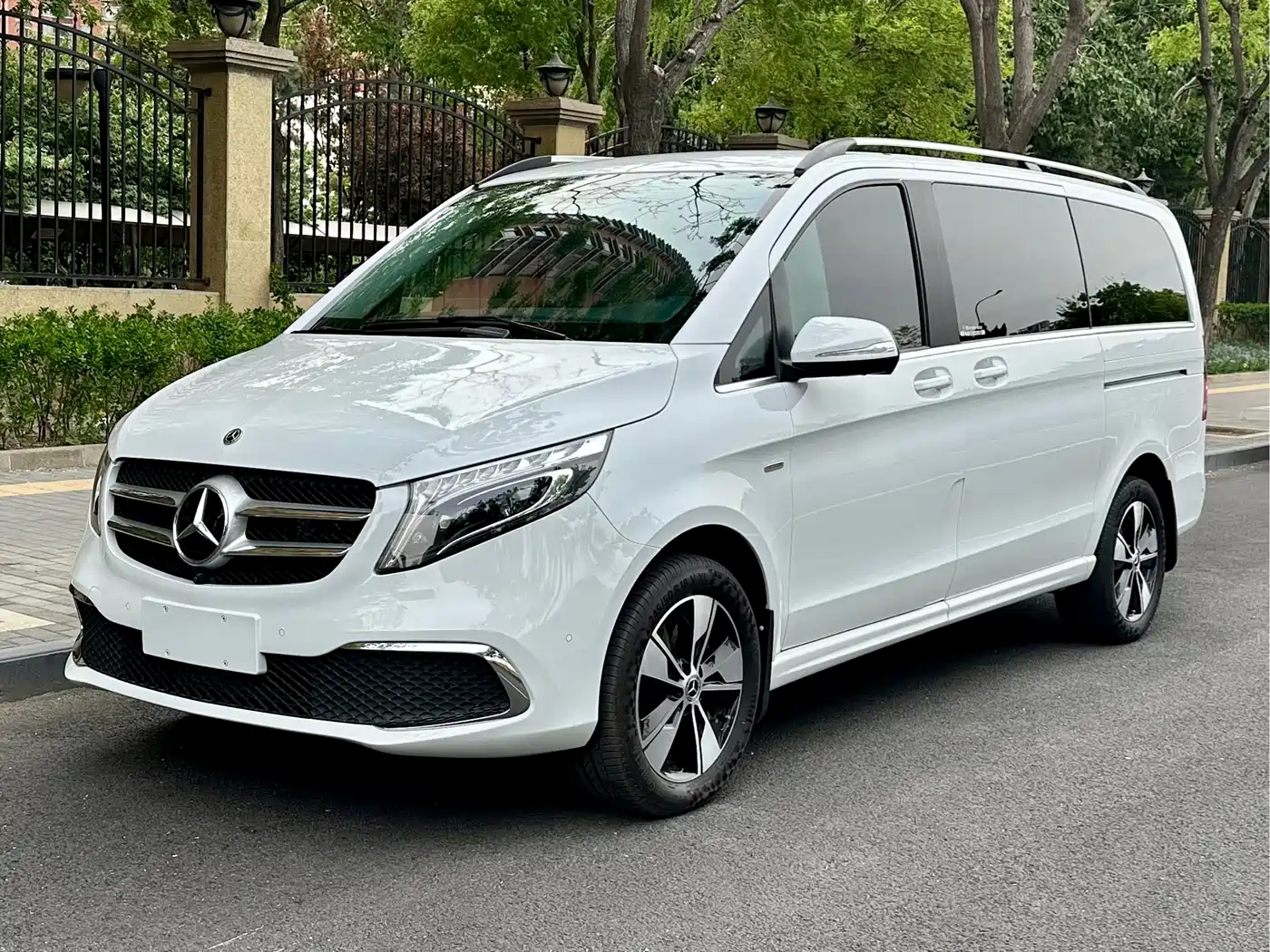 Mercedes-Benz V-Class 2021 V 260 Premium Edition