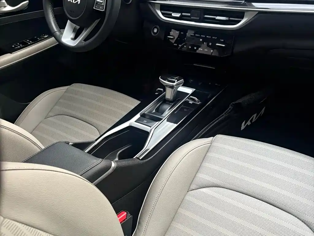 Kia K3 2023 2023 Model 1.5L CVT Luxury Edition