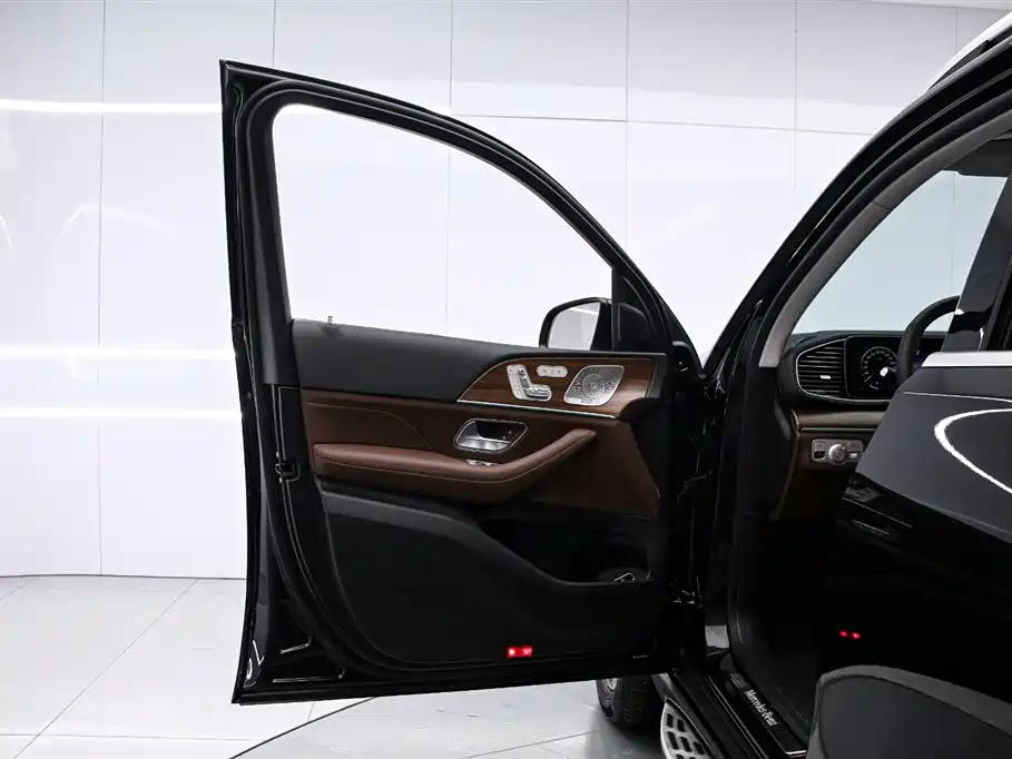 Mercedes-Benz GLE 2024 GLE 450 4MATIC Fashion фото 11