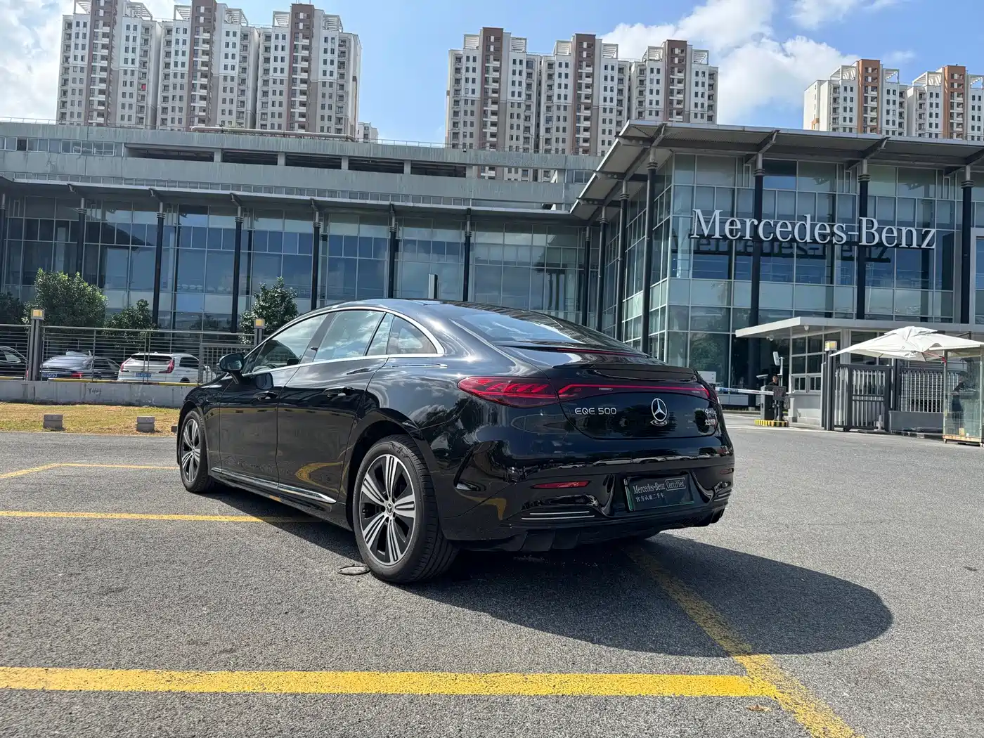 Mercedes-Benz EQE 2025 2025 Model 500 4MATIC Luxury Edition