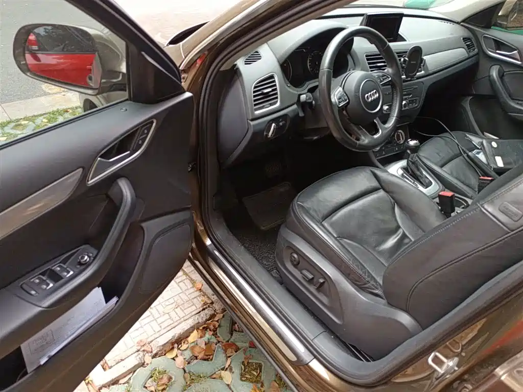 Audi Q3 2015 35 TFSI Comfort фото 14
