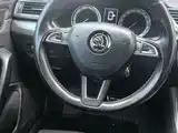 Фото 15 - Škoda Superb