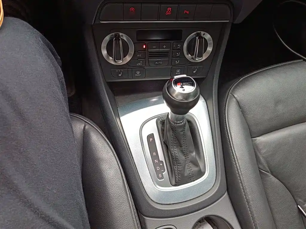 Audi Q3 2015 35 TFSI Comfort фото 7