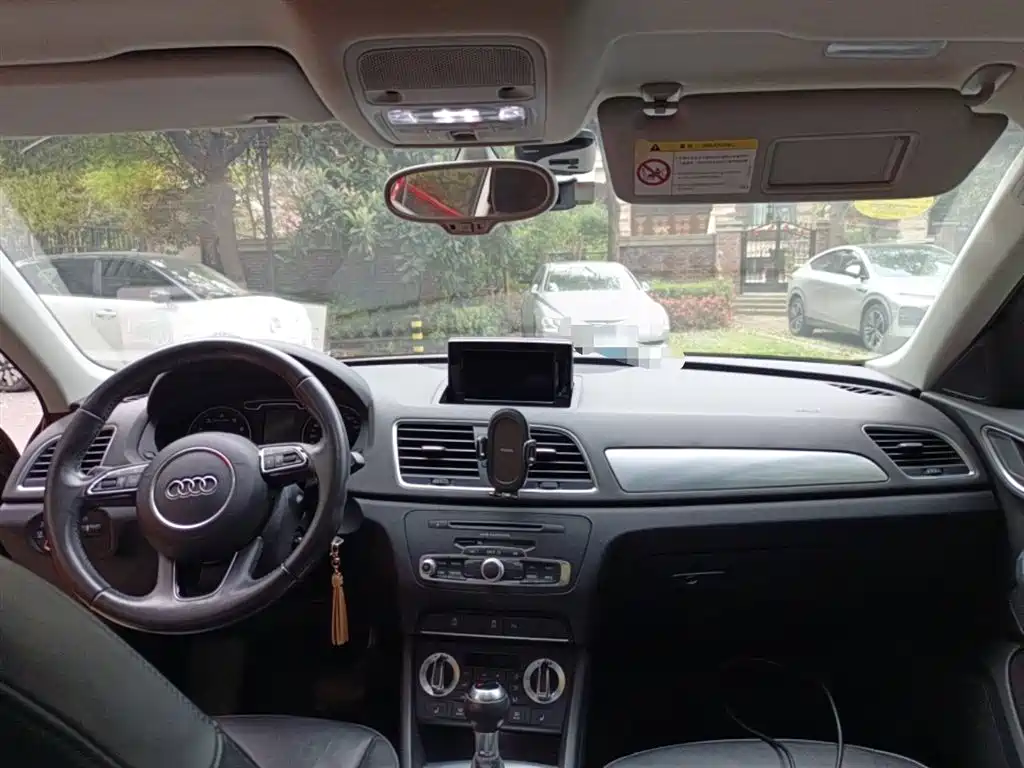 Audi Q3 2015 35 TFSI Comfort фото 13