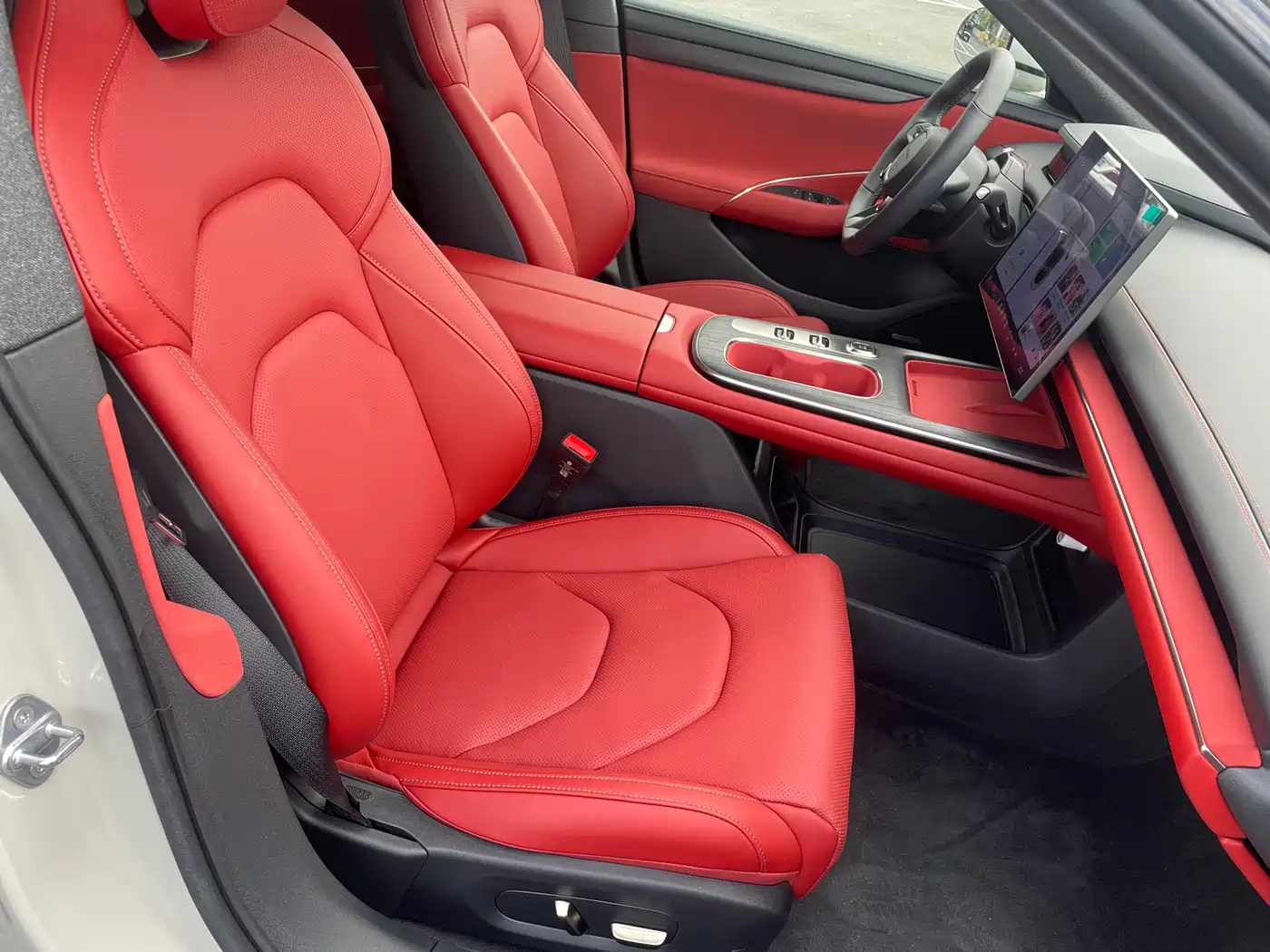 XIAOMI CAR XIAOMI SU7