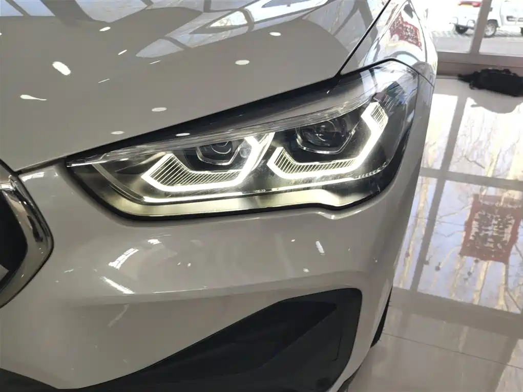 BMW X1 2022 sDrive25Li Leading фото 24