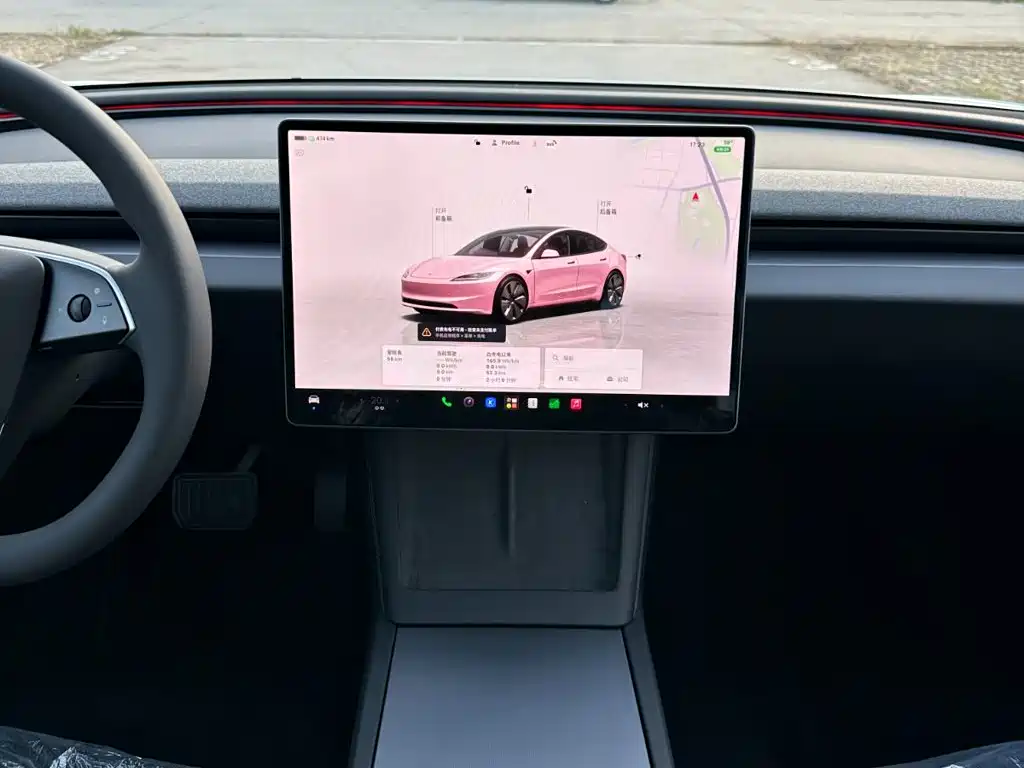 Фото 20 - Tesla Model 3
