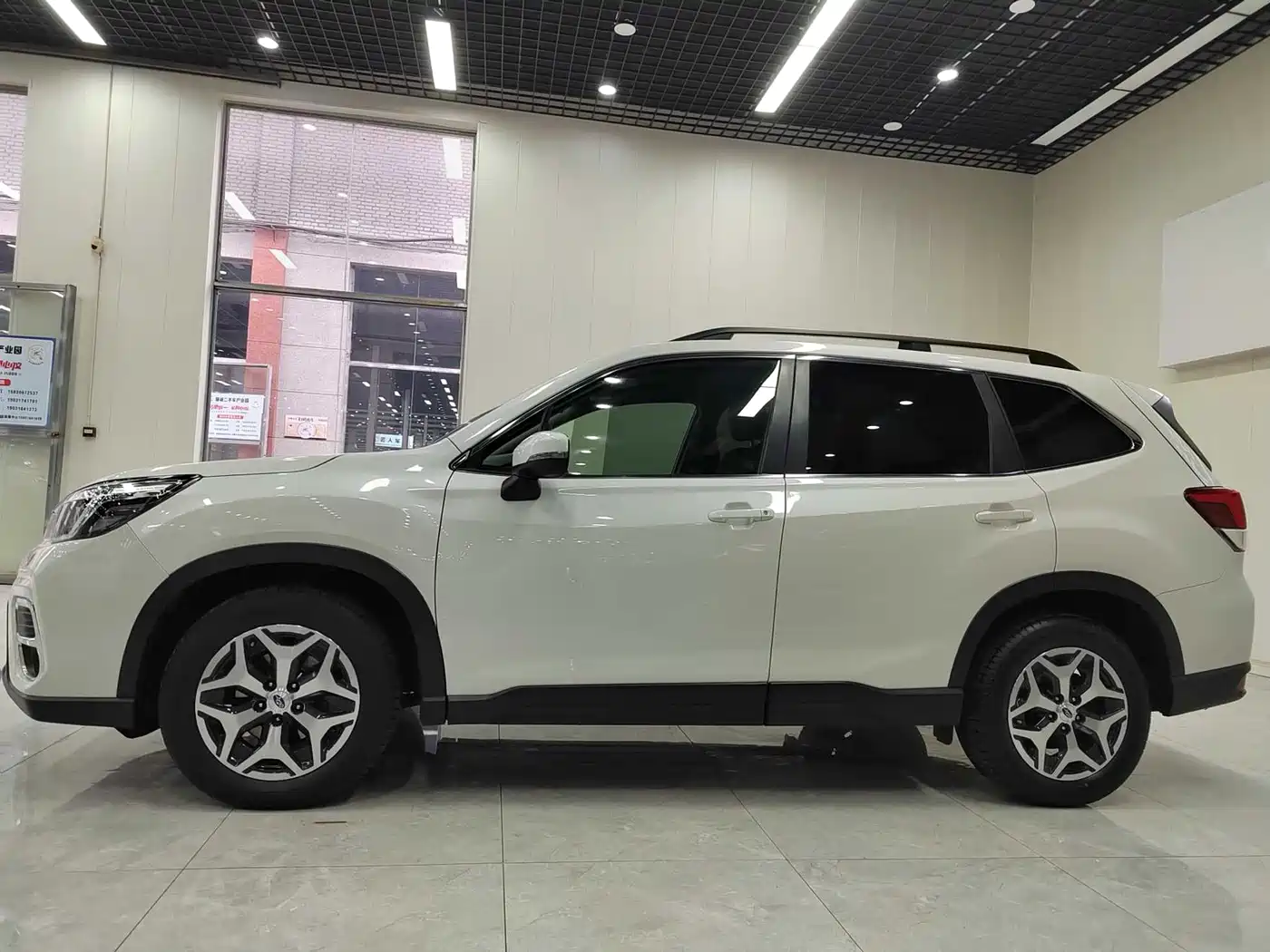 Subaru Forester 2019 2.0i Luxury Edition EyeSight фото 4