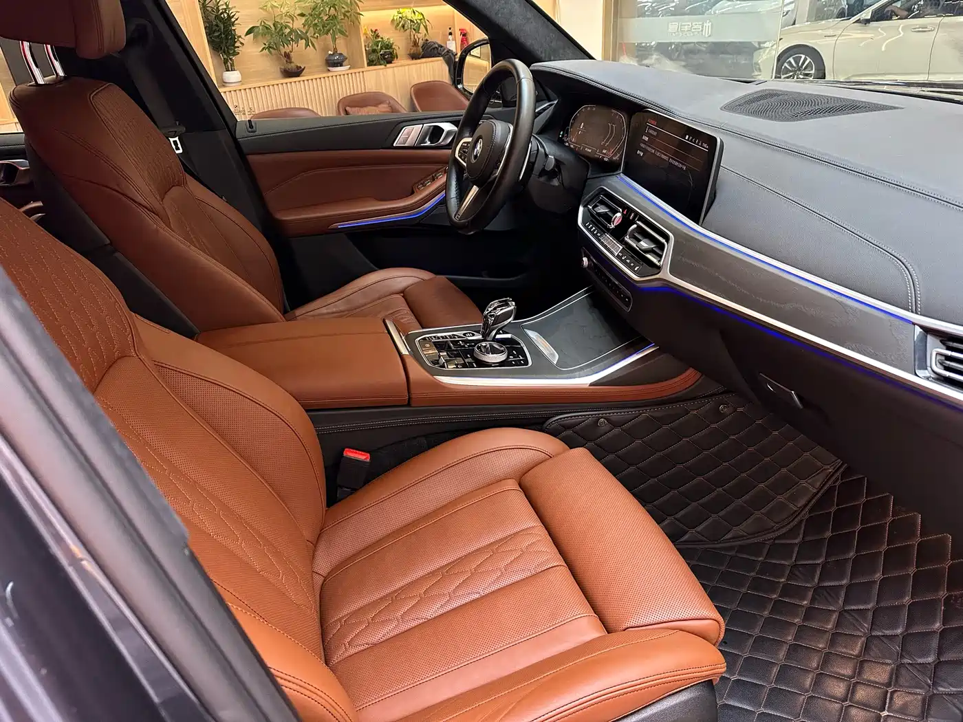 BMW X7 2020 xDrive40i Premium M Sport Package фото 19