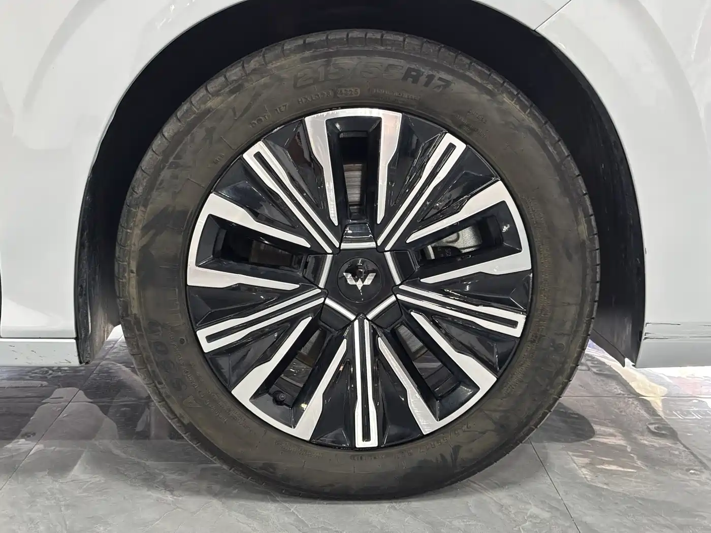 Wuling Motors Xingguang 730 New Energy 2026 2025 Model Plug-in Hybrid Base Version