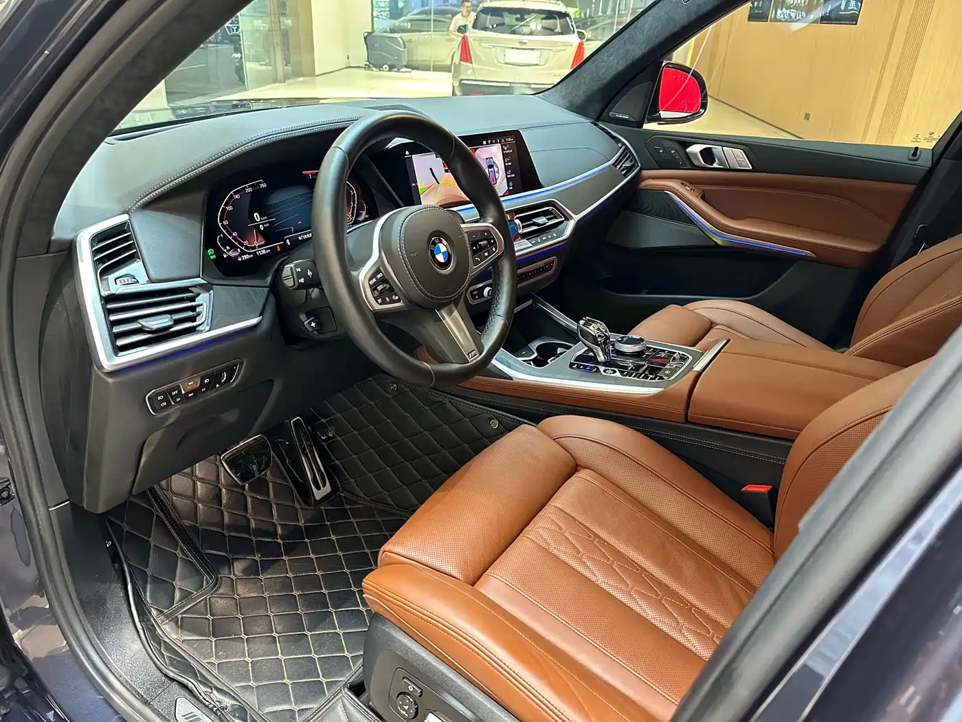 BMW X7 2020 xDrive40i Premium M Sport Package фото 12