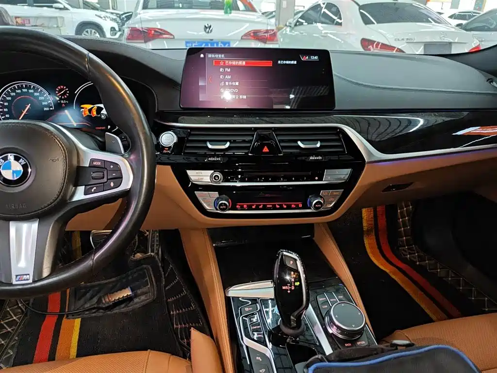 BMW 5 Series 2018 Facelift 530Li Exclusive M Sport Package фото 13