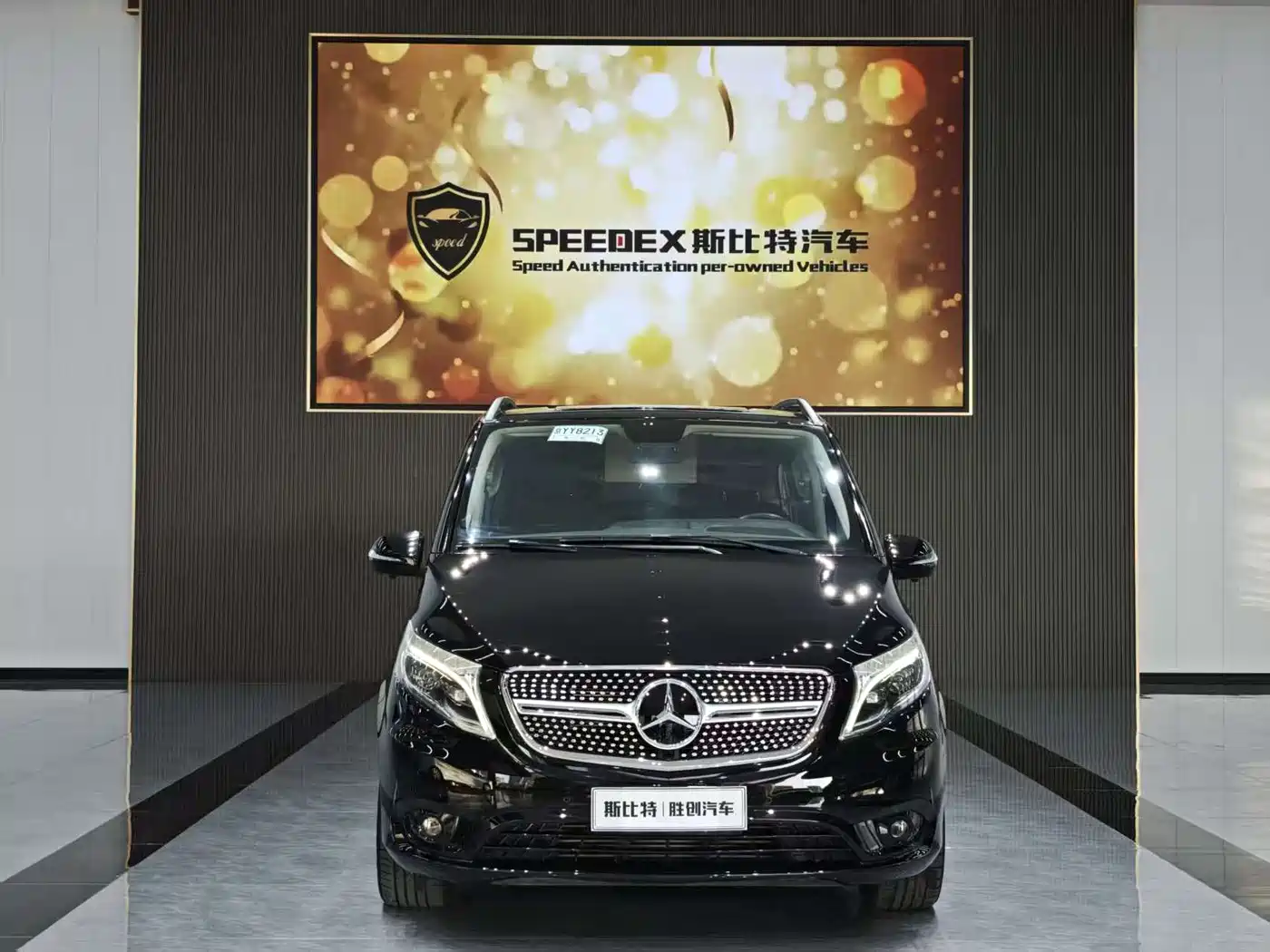 Mercedes-Benz Vito 2018 2.0T Business Edition China VI фото 2