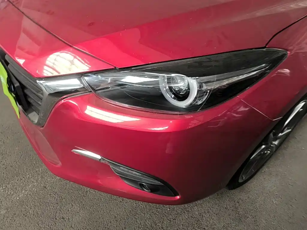 Фото 24 - Mazda Mazda3 Axela