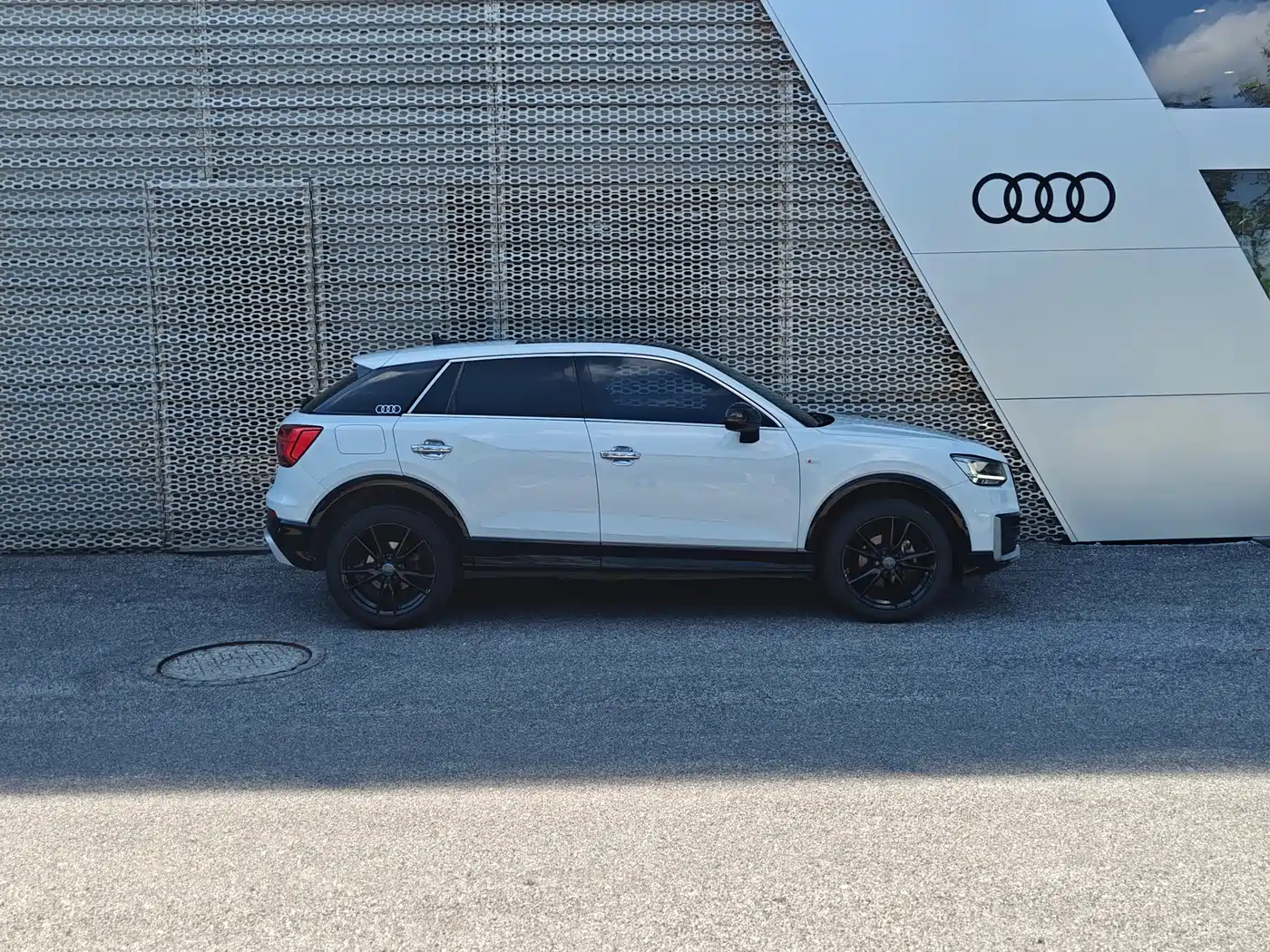 Фото 3 - Audi Q2L